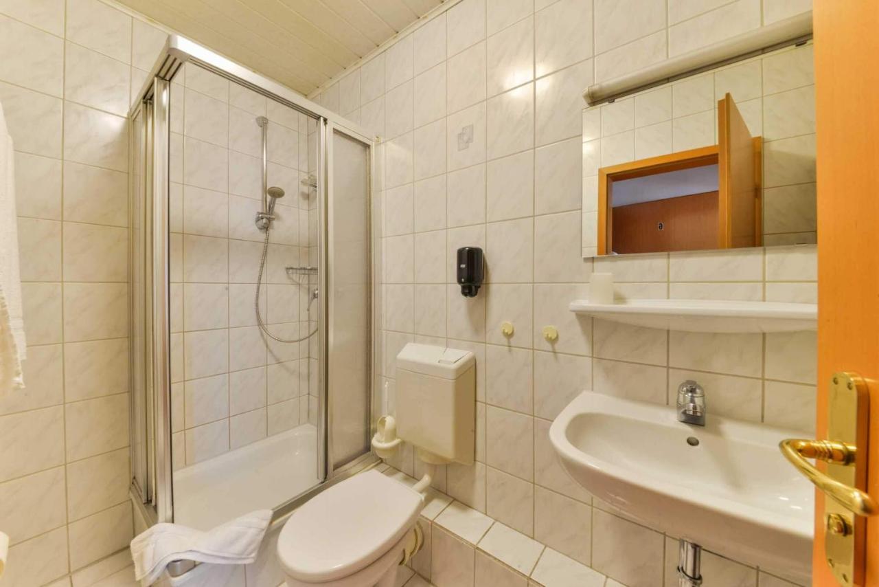 Hotel Hessischer Hof Kirchhain Dış mekan fotoğraf